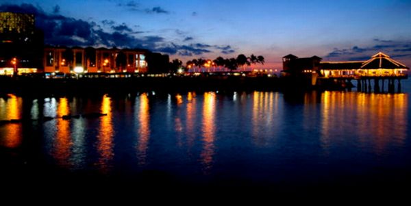 Manado Waterfront, Pantai Indah Tak Lagi Sekadar Dipandang